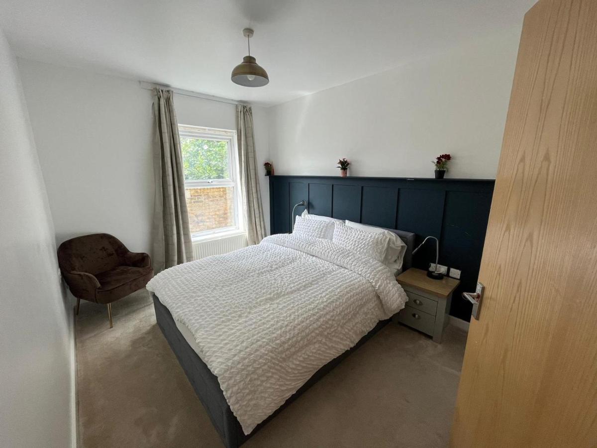 Kent, Dartford Station Apartments Kültér fotó