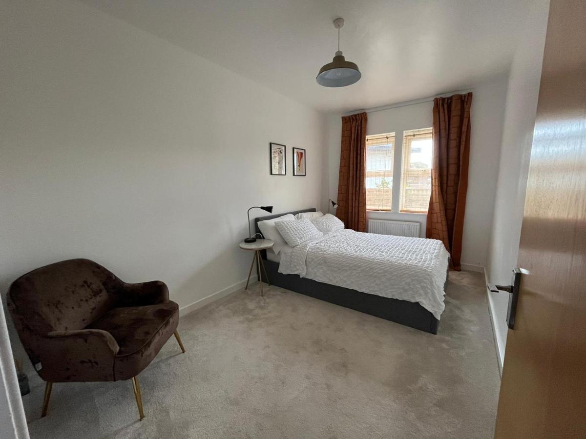 Kent, Dartford Station Apartments Kültér fotó