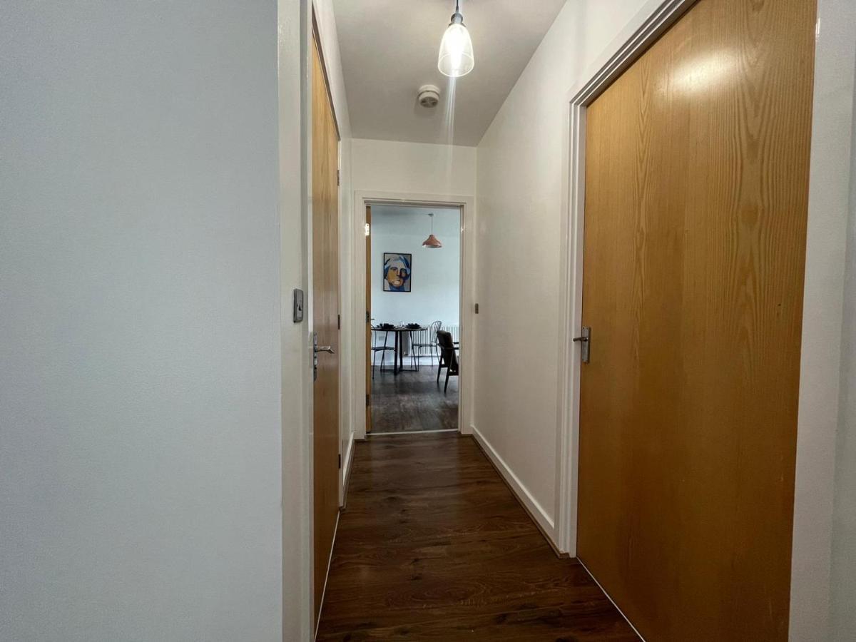 Kent, Dartford Station Apartments Kültér fotó